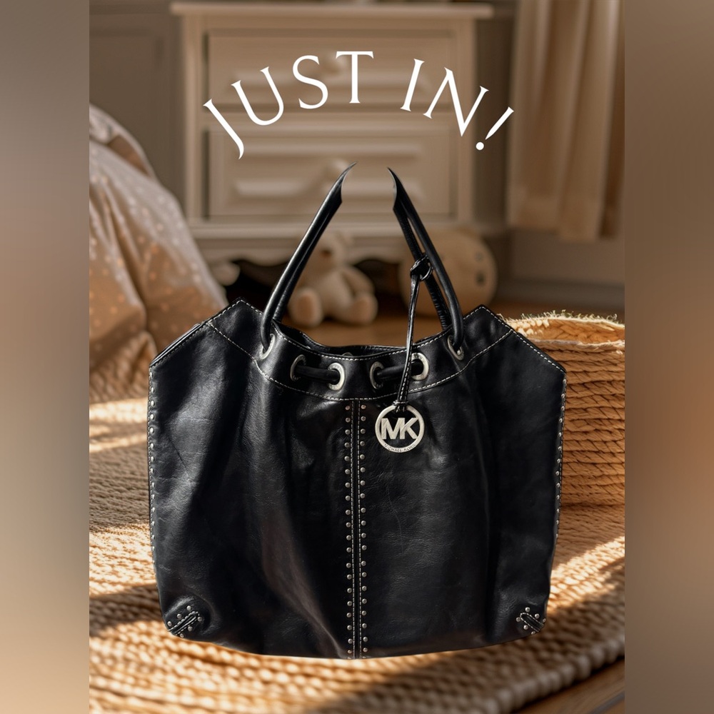 Michael Kors Studded Black Leather
Carryall Large Tote Bag Purse
Double Handles